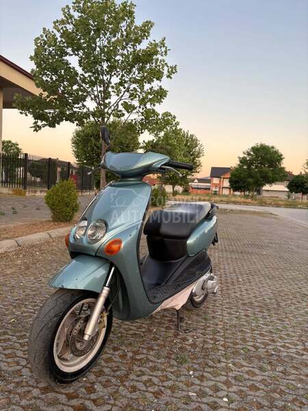 Yamaha Neos
