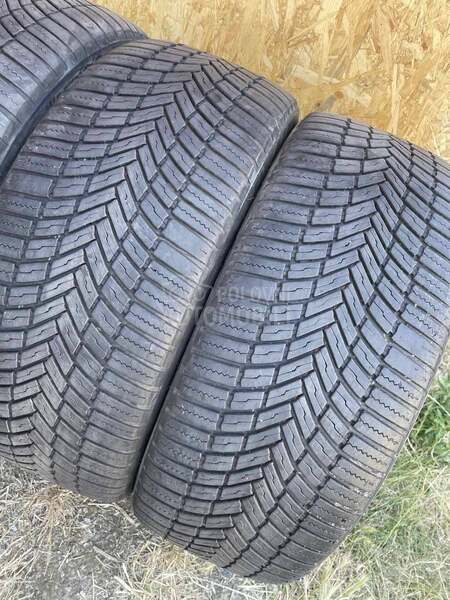 Bridgestone 235/45 R19 Zimska