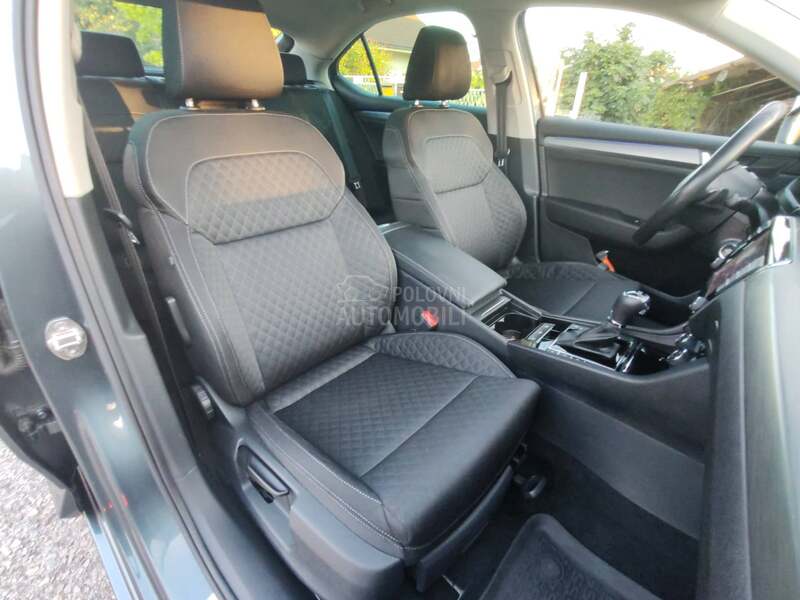 Škoda Superb 1.6 TDI DSG TOOP