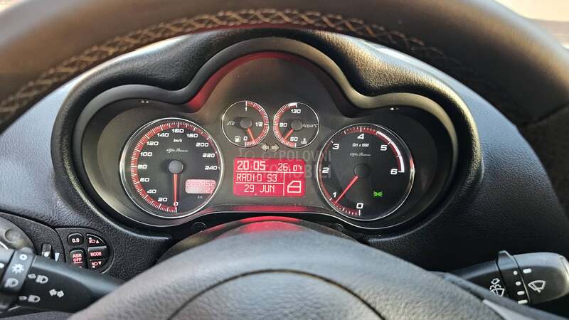 Alfa Romeo GT QV