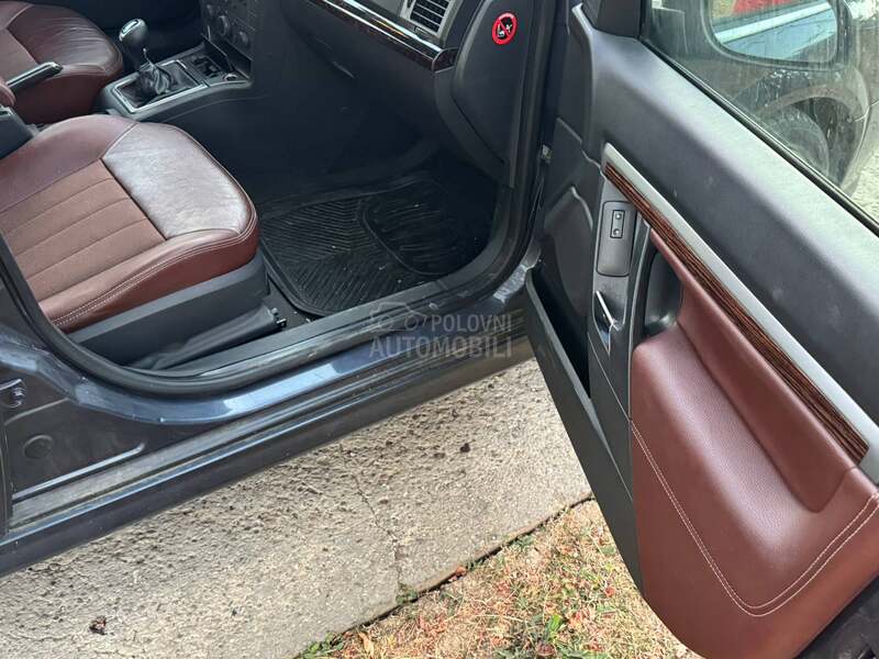 Opel Signum 1.9 150