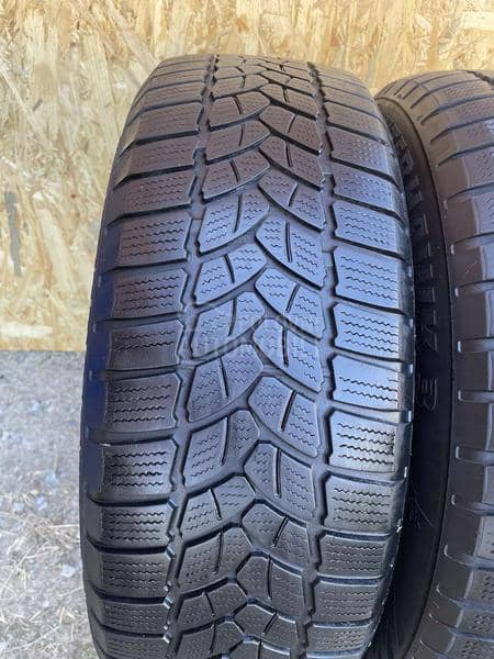 Firestone 205/60 R16 Zimska