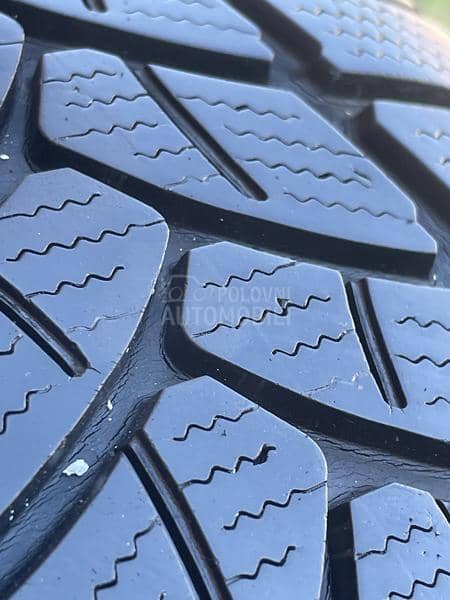 Firestone 205/60 R16 Zimska