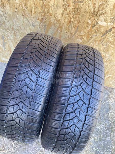 Firestone 205/60 R16 Zimska