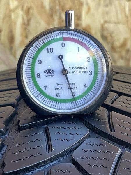 Firestone 205/60 R16 Zimska