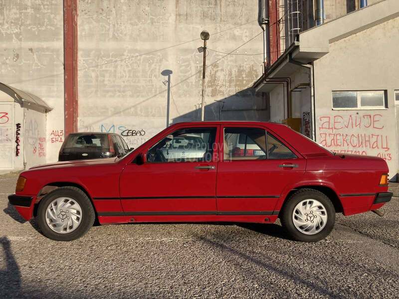 Mercedes Benz 190 2.0E