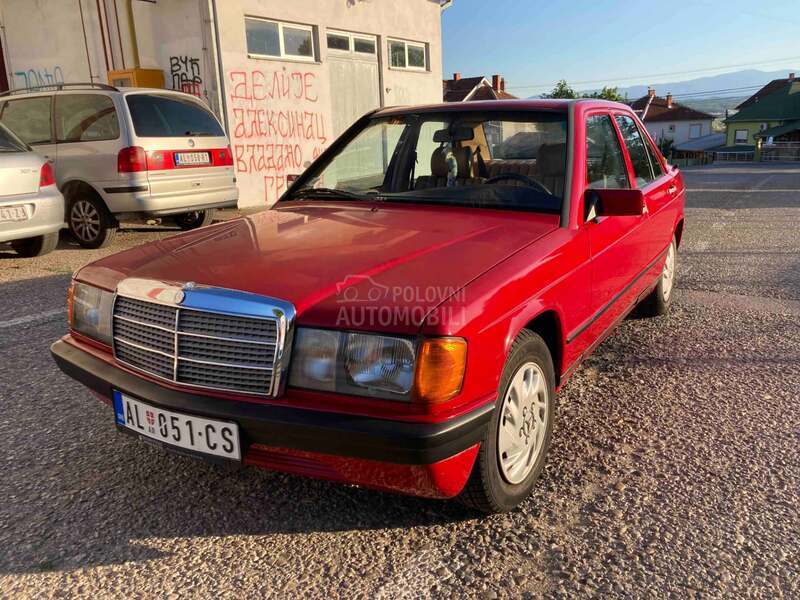 Mercedes Benz 190 2.0E