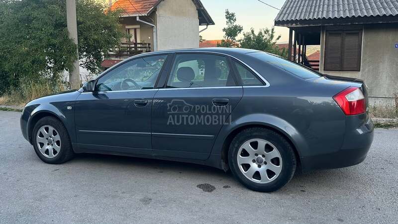 Audi A4 1.9 TDI IZUZEETAN
