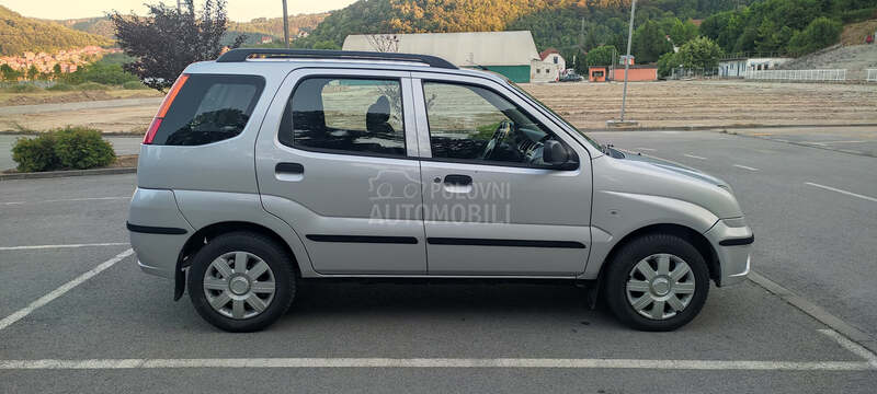 Subaru Justy 