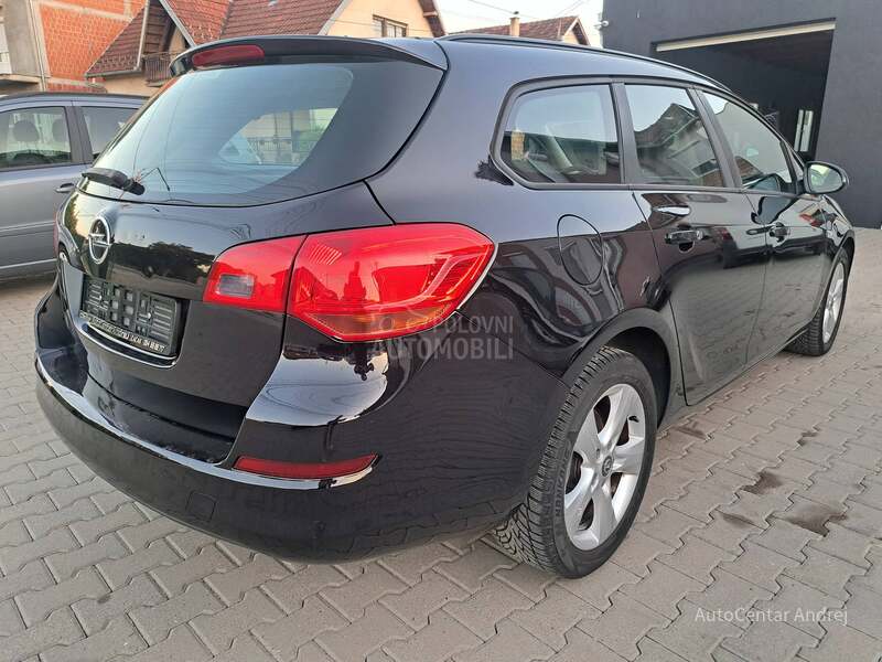 Opel Astra J 1.7 CDTI