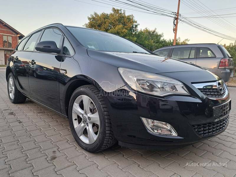 Opel Astra J 1.7 CDTI
