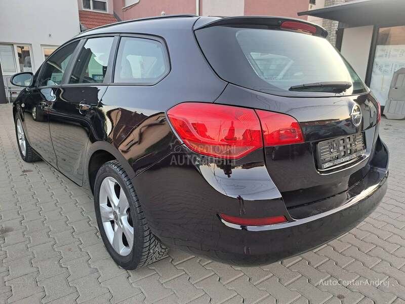 Opel Astra J 1.7 CDTI