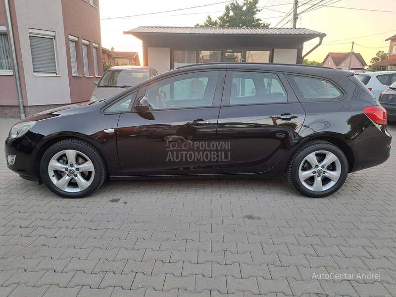 Opel Astra J 1.7 CDTI