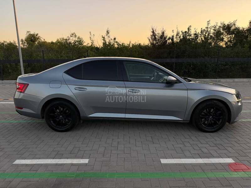 Škoda Superb 1.6 TDI BLACK
