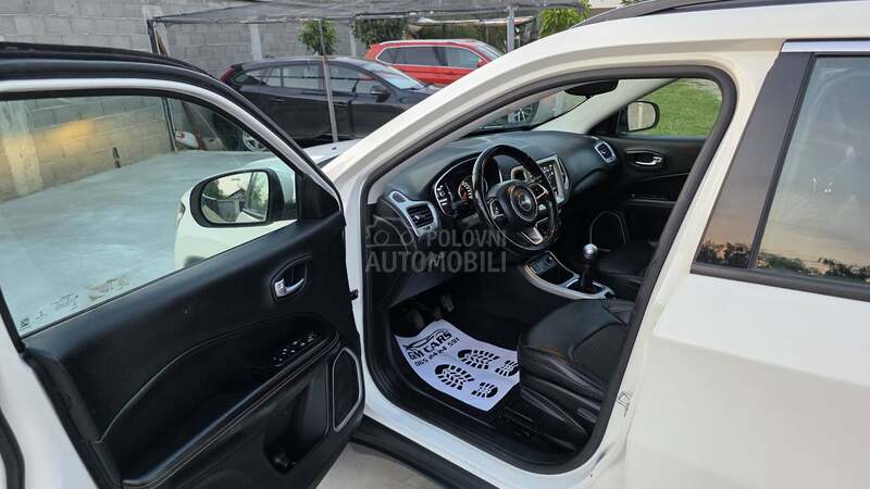 Jeep Compass 1.6MJTD PERLA