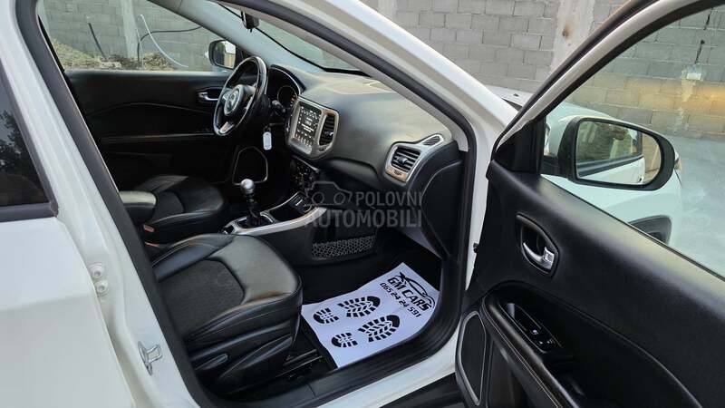 Jeep Compass 1.6MJTD PERLA