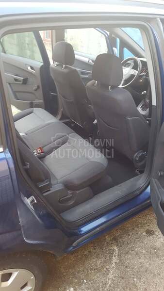Opel Zafira 1.9cdti 7 sed
