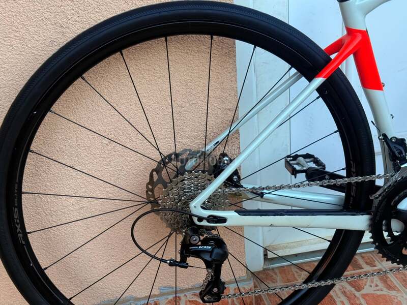 Specialized Diverge 28 Carbon