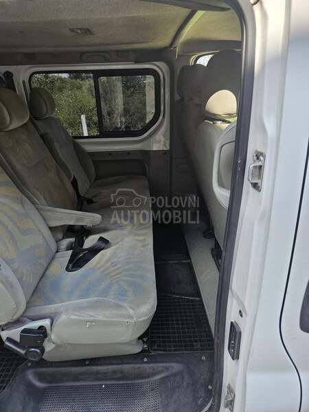 Opel Vivaro 2.5CDTI