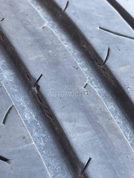 Dunlop 235/45 R18 Letnja