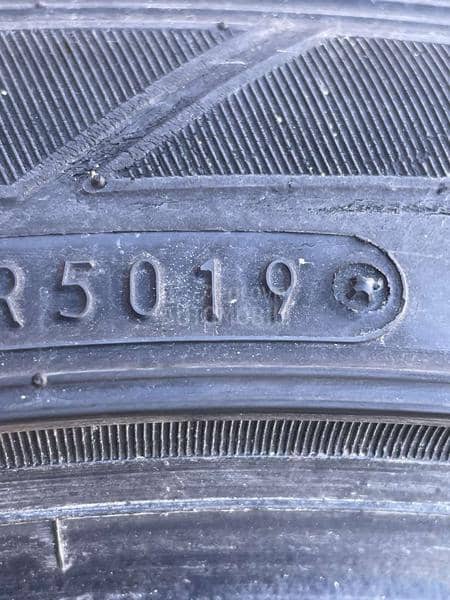 Dunlop 235/45 R18 Letnja