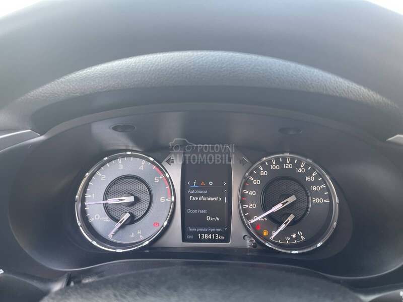 Toyota Hilux 2.4 D4D