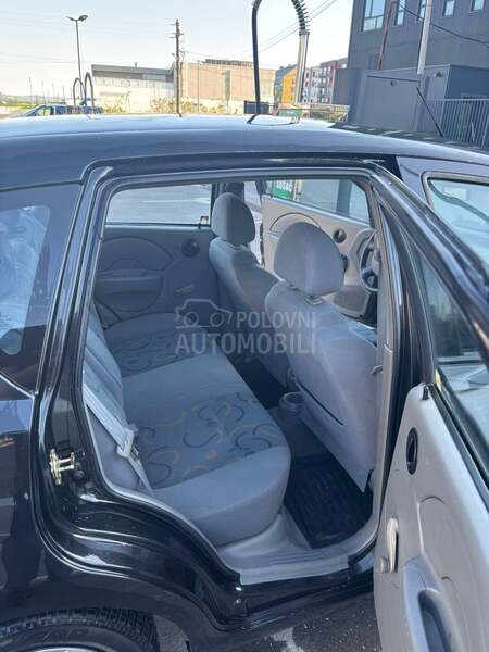 Daewoo Kalos 