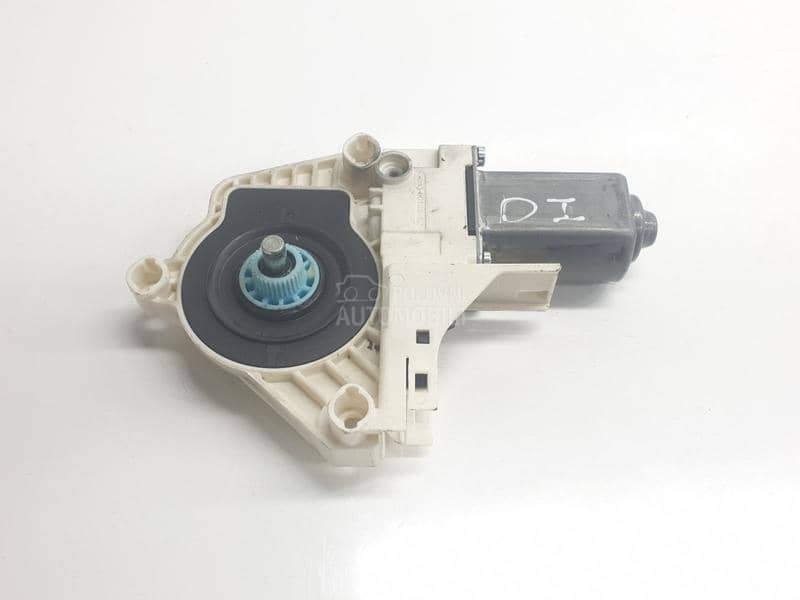 Motor podizača stakla