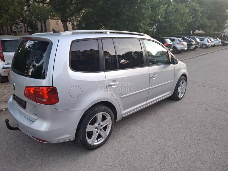 Volkswagen Touran DSG LED