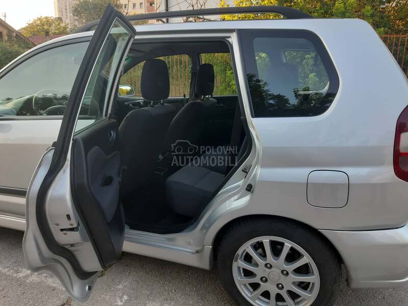 Mitsubishi Space Star 1.6 Silver 25