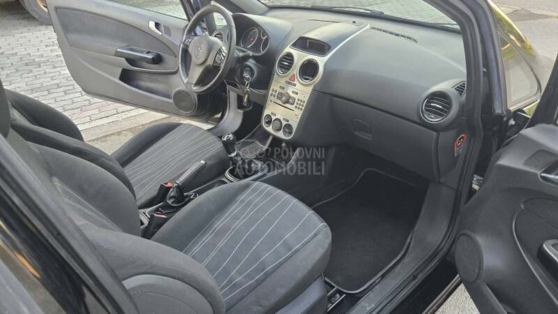 Opel Corsa D 1.3