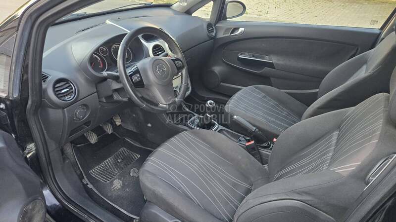 Opel Corsa D 1.3