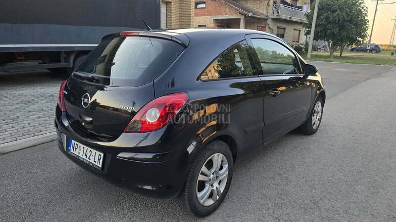 Opel Corsa D 1.3