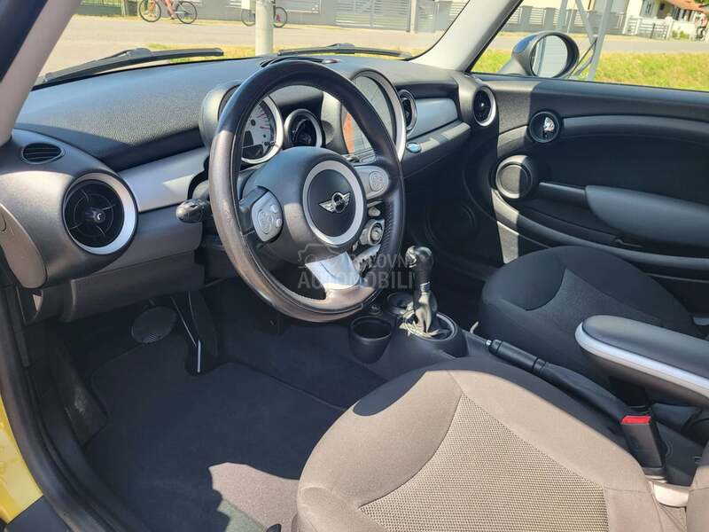 MINI Cooper 1.6 AUTO.M.A.T.I.K