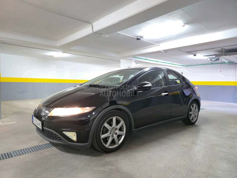Honda Civic 1.8 i-VTEC