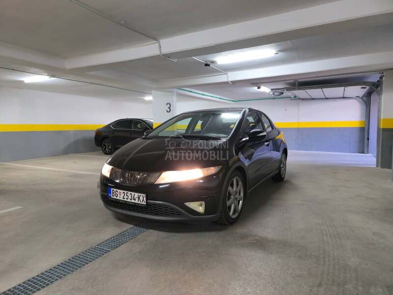 Honda Civic 1.8 i-VTEC