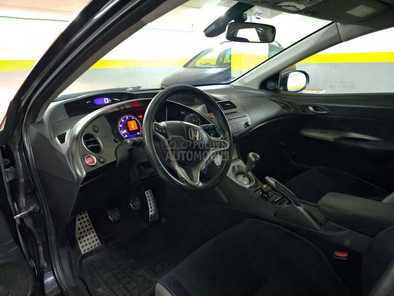 Honda Civic 1.8 i-VTEC