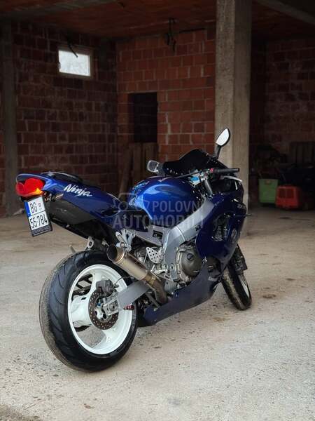 Kawasaki zx9r