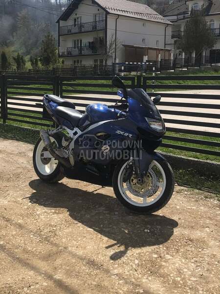 Kawasaki zx9r