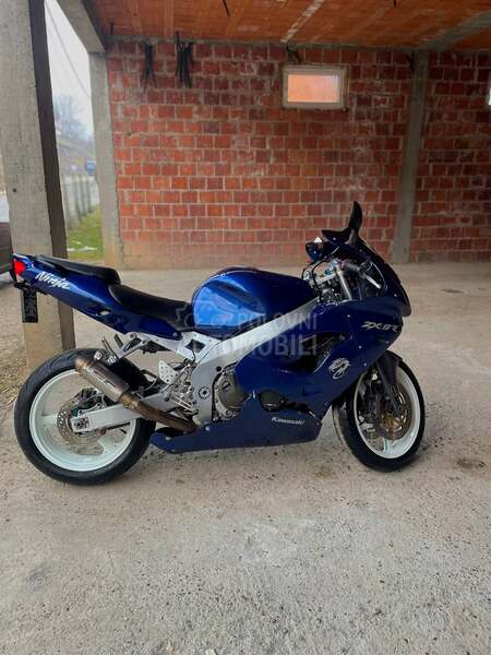 Kawasaki zx9r