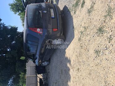 Renault Espace 2005. god. -  kompletan auto u delovima