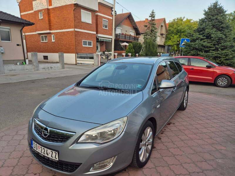 Opel Astra J 1.3D OCUVAN
