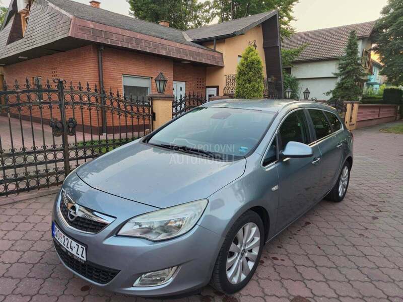 Opel Astra J 1.3D OCUVAN