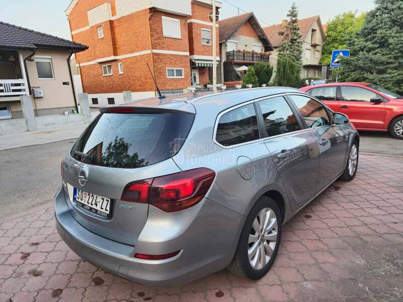 Opel Astra J 1.3D OCUVAN