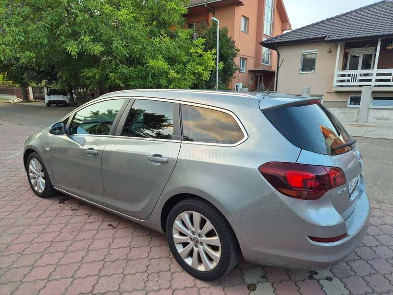 Opel Astra J 1.3D OCUVAN