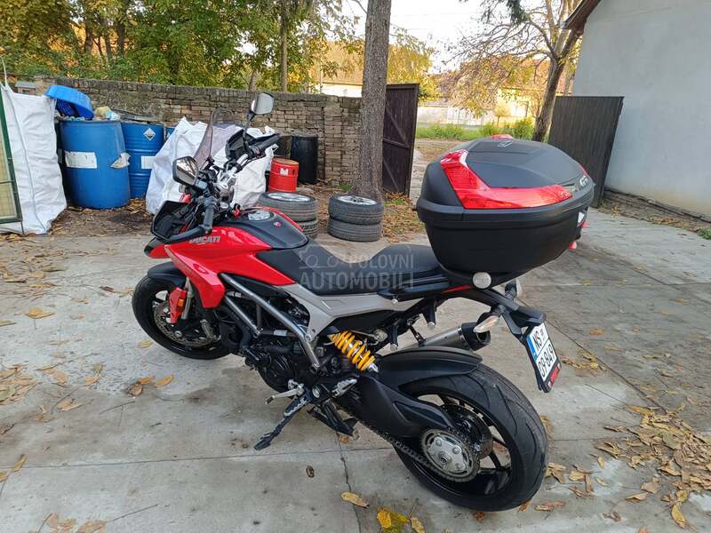 Ducati hyperstrada 939