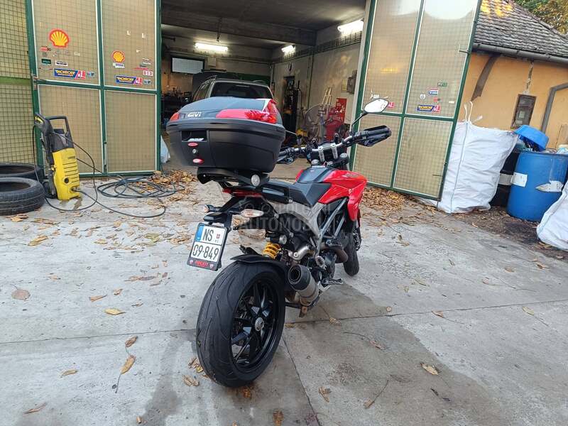 Ducati hyperstrada 939