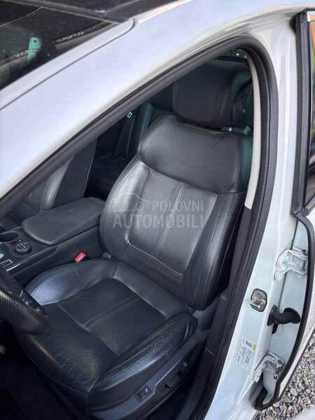 Peugeot 3008 2.0 HDI HYBRID 4X4