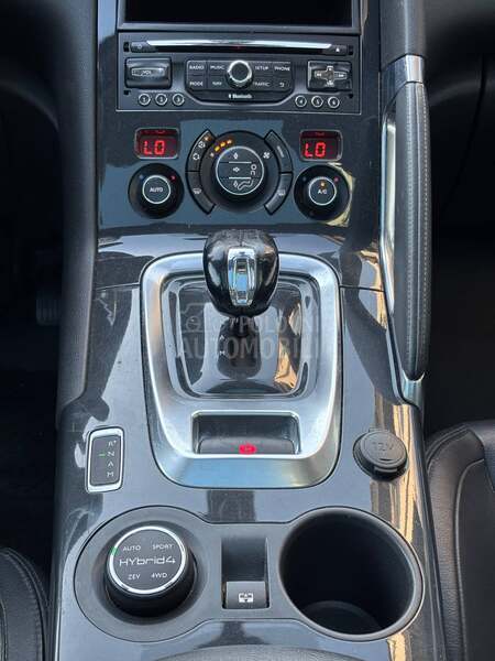 Peugeot 3008 2.0 HDI HYBRID 4X4