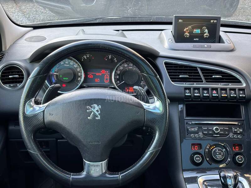 Peugeot 3008 2.0 HDI HYBRID 4X4